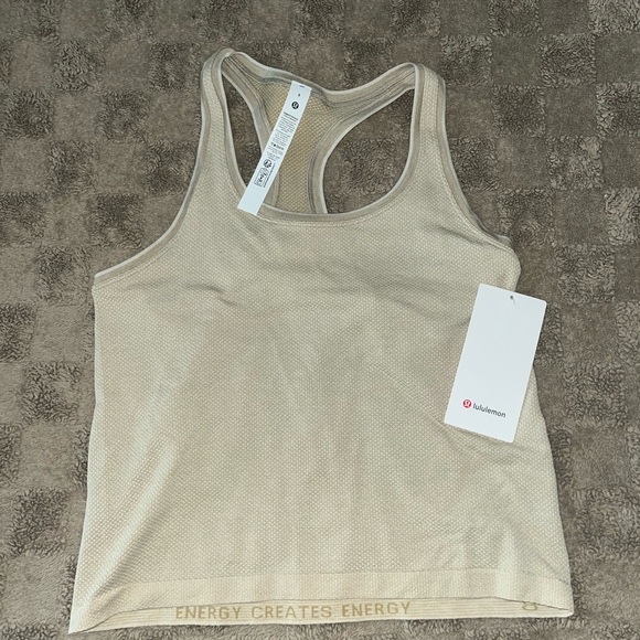 FLASH SALE! 💕NWT Lululemon Swiftly tank - Picture 1 of 3